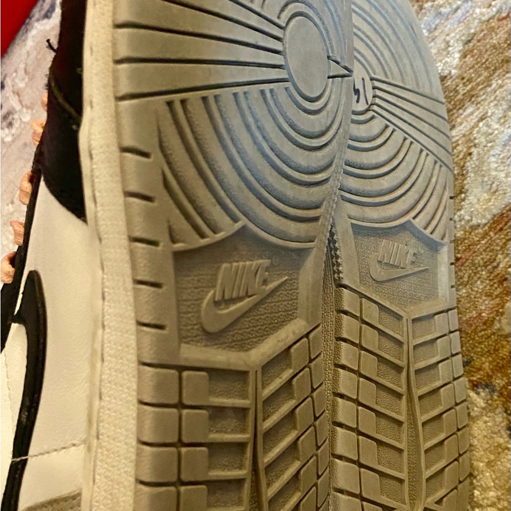 Air Jordan 1 Mid Retro High Stage Haze Sneakers - Picture 2 of 5